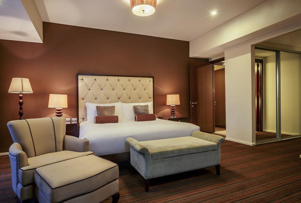 Joy Nostalg Hotel And Suites Manila Managed By The Ascott Limited Pasig City Extérieur photo