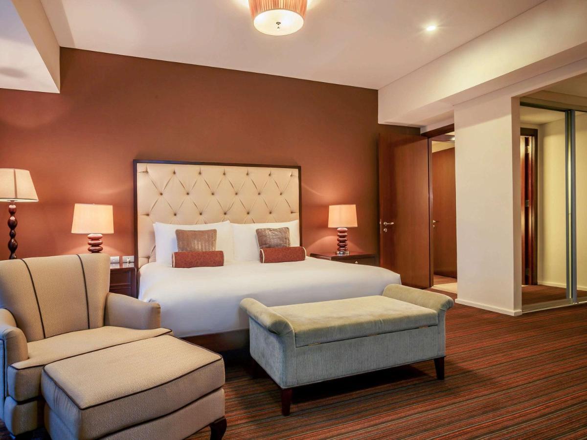 Joy Nostalg Hotel And Suites Manila Managed By The Ascott Limited Pasig City Extérieur photo